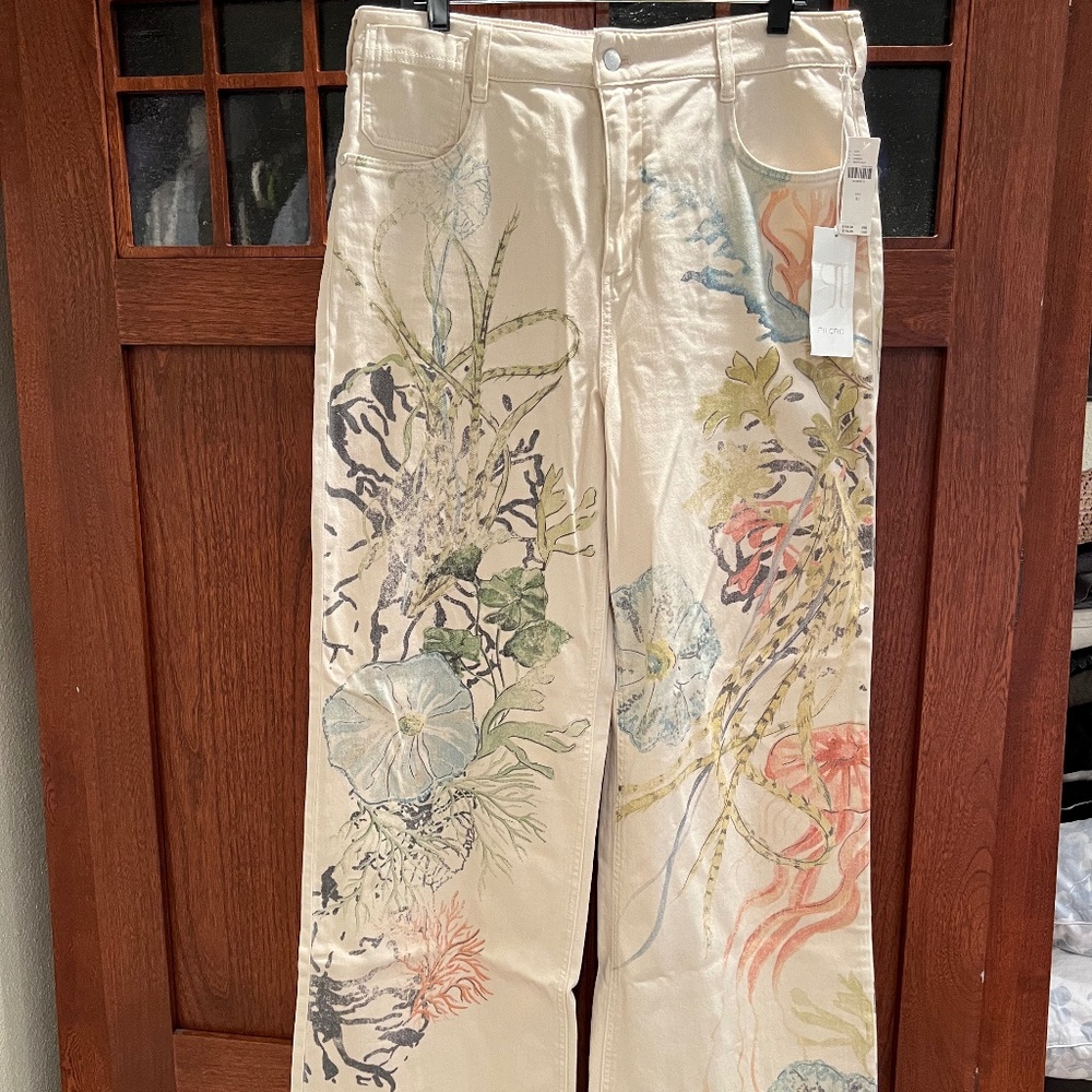 Anthropologie Pilcro wide leg jeans. Size 31